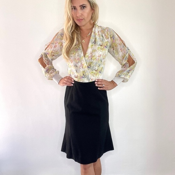 Armani Collezioni Black A Line Skirt With Pleats in the back - Picture 6 of 9